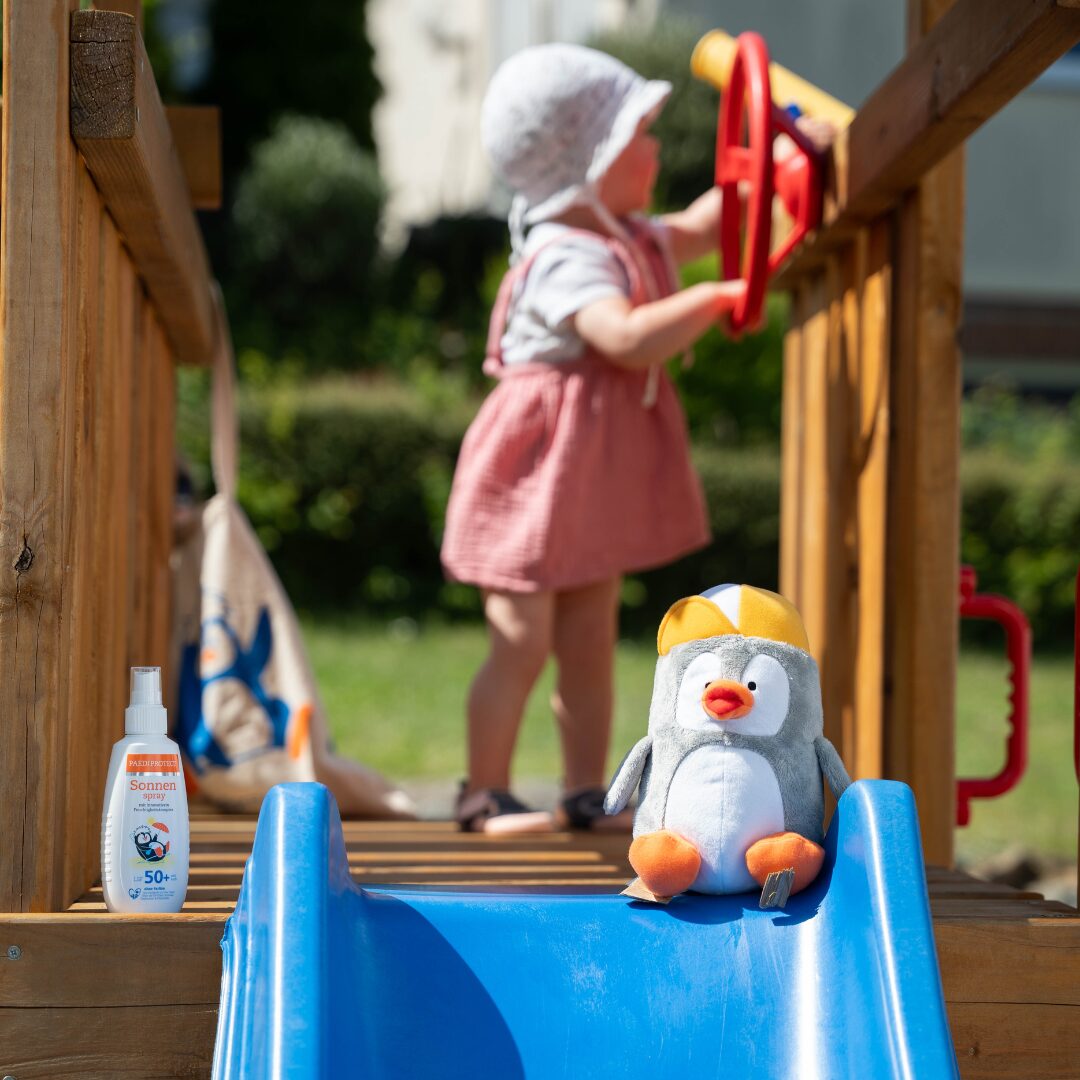 paediprotect-pauli-gelb-pinguin-kuscheltier image 3